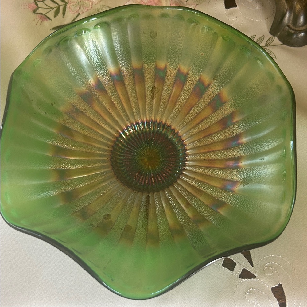 Green Iridescent Glass Decorative Bowl by Carnival; Perfect Condition;Gorgeous